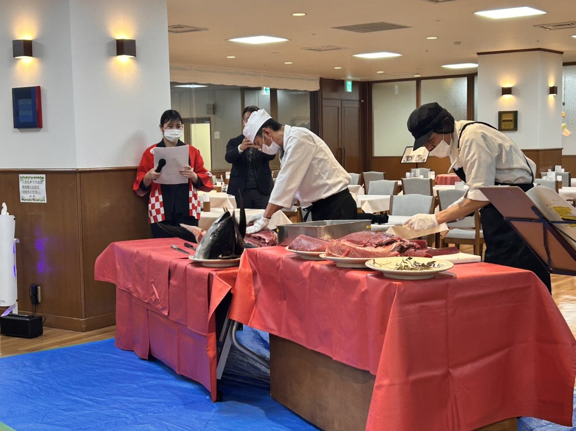 20260227マグロ解体ショー写真①.jpeg